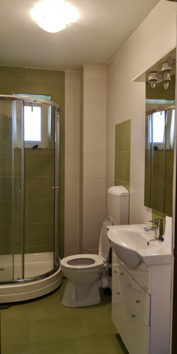 Duplex de închiriat, 3 camere, curte, 2 locuri parcare, zona Subcetate