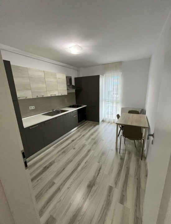 Apartament 2 camere decomandate, mobilat, zona New City, Eroilor