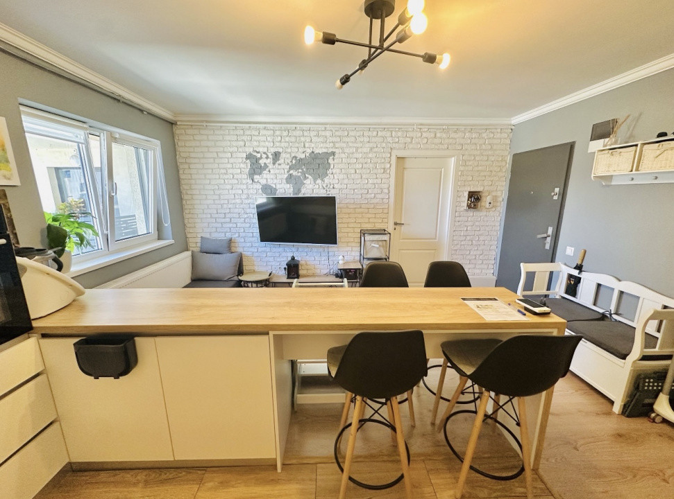 Apartament 3 camere, 2 băi, dressing, zona Vivo