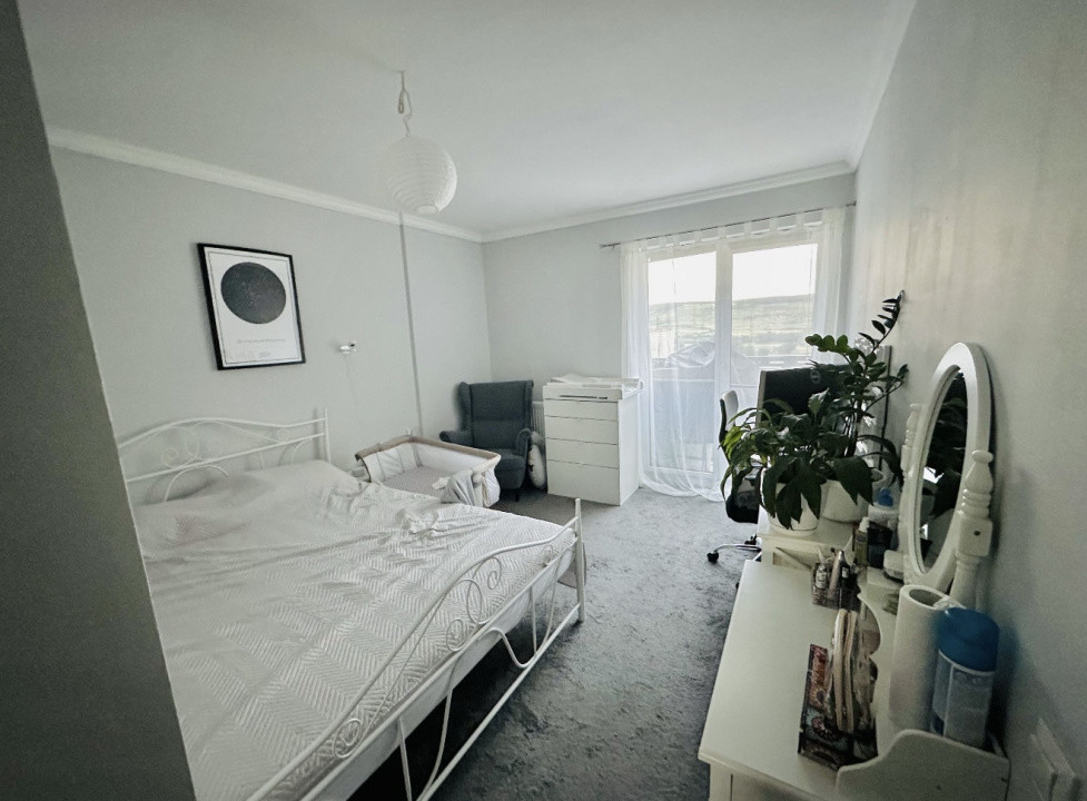 Apartament 3 camere, 2 băi, dressing, zona Vivo