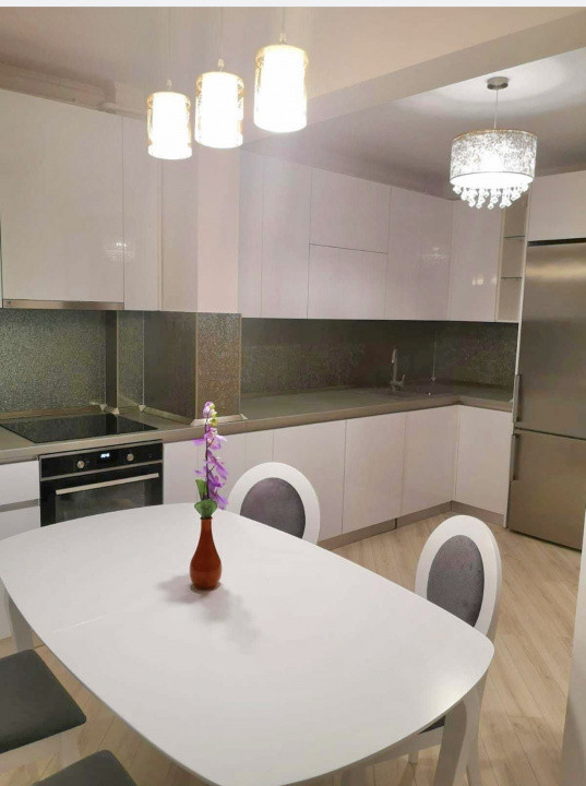 Apartament 2 camere, 61mp, parcare subteran, zona Vivo