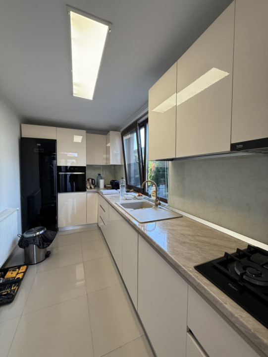 Casă tip duplex, 5 camere, 118mp, curte, zona Urusagului 