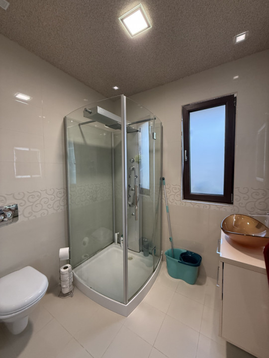 Casă tip duplex, 5 camere, 118mp, curte, zona Urusagului 