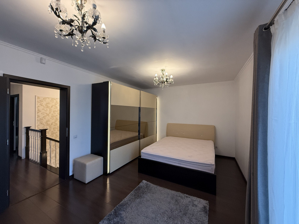 Casă tip duplex, 5 camere, 118mp, curte, zona Urusagului 