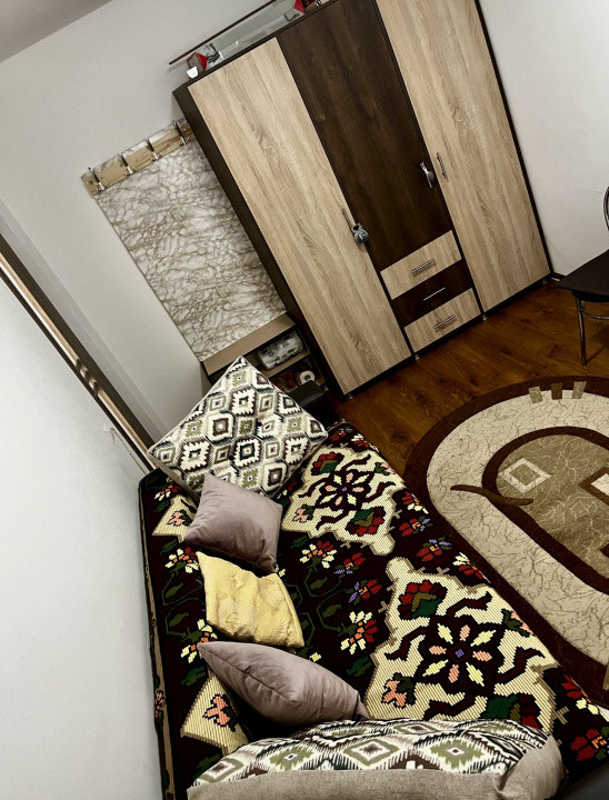 Apartament 1 cameră, mobilat, zona Porii