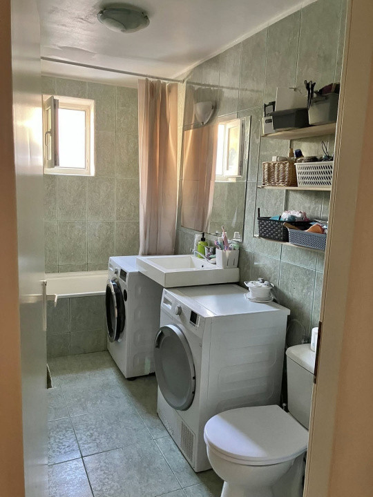 Apartament 2 camere decomandate, 52mp, parcare, zona Frunzisului 