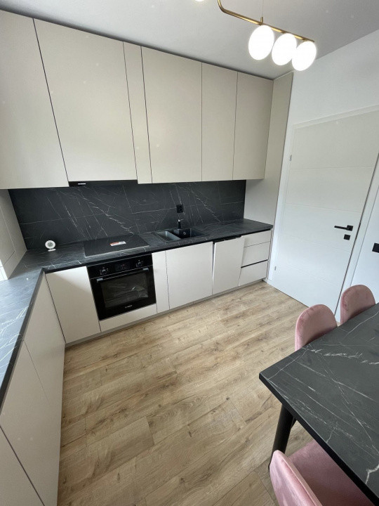 Apartament 2 camere decomandate, mobilat LUX, zona Terra/Urusagului