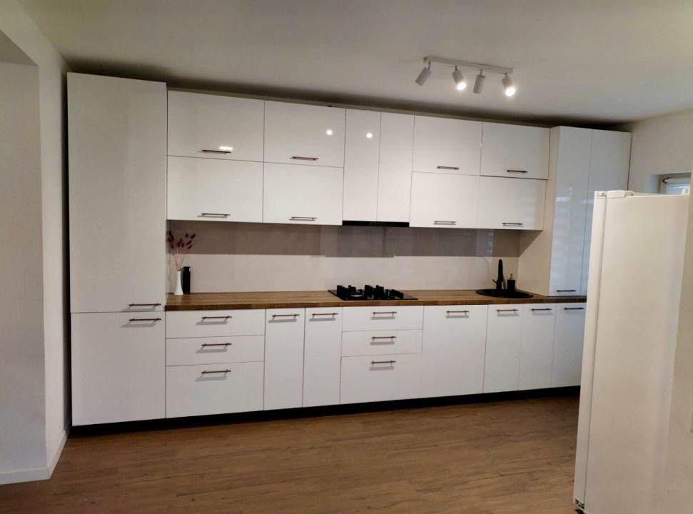 Casa 5 camere, FINISATA NOU, zona Parc Poligon/Cetatii 