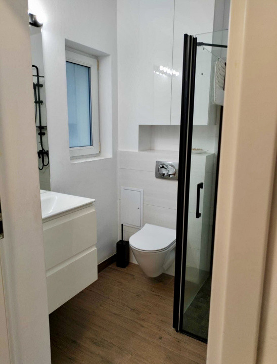 Casa 5 camere, FINISATA NOU, zona Parc Poligon/Cetatii 