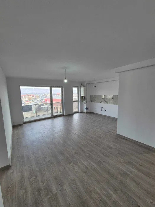 Apartament 3 camere, FINISAT NOU, zona Eroilor/Stejarului 