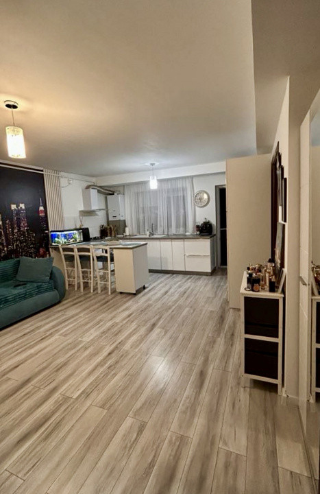 Apartament 2 camere, mobilat, zona Teilor 