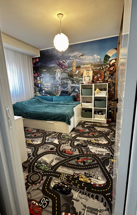 Apartament 2 camere, mobilat, zona Teilor 