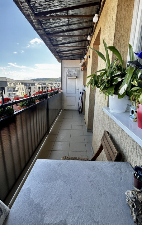 Apartament 2 camere, mobilat, zona Teilor 
