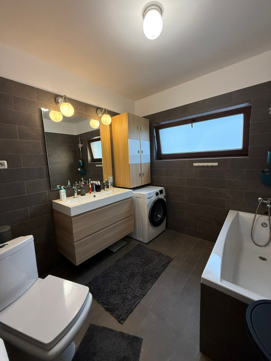 Apartament modern cu 3 camere l Sub Cetate 