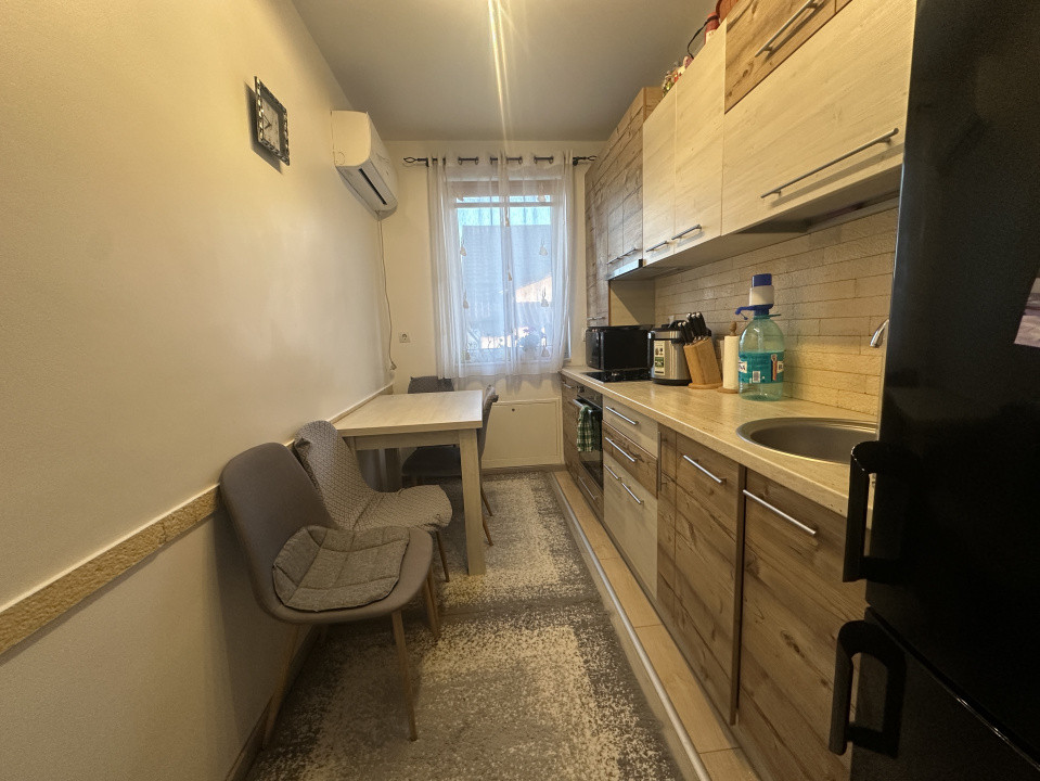 Apartament modern, 3 camere, zona Eroilor 