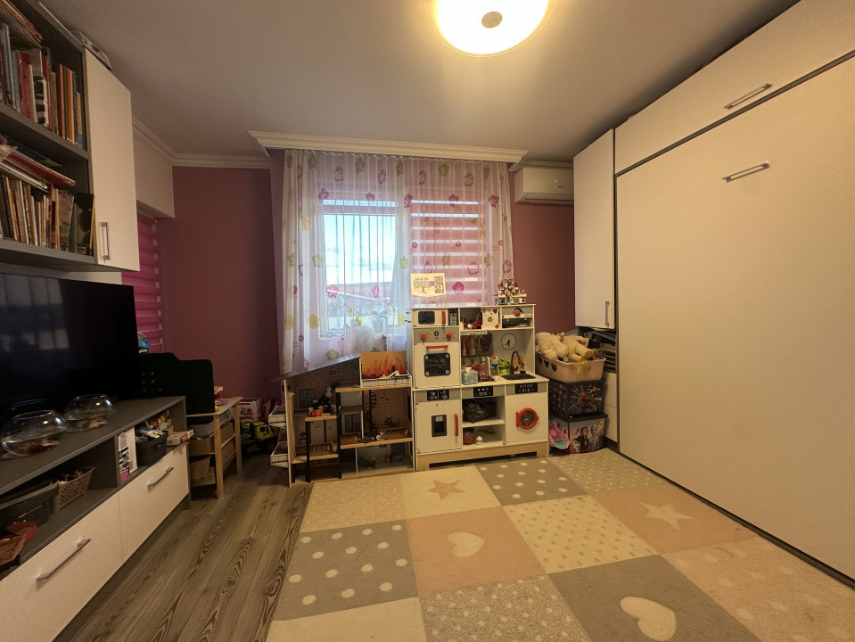 Apartament modern, 3 camere, zona Eroilor 