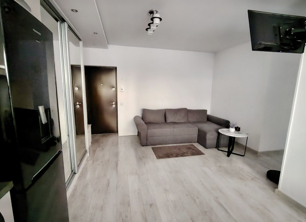 Apartament spațios 3 camere, 2 băi, mobilat modern, zona Sesul de Sus 