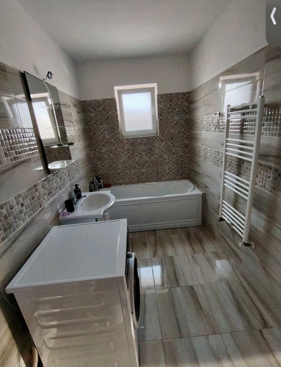 Apartament spațios 3 camere, 2 băi, mobilat modern, zona Sesul de Sus 