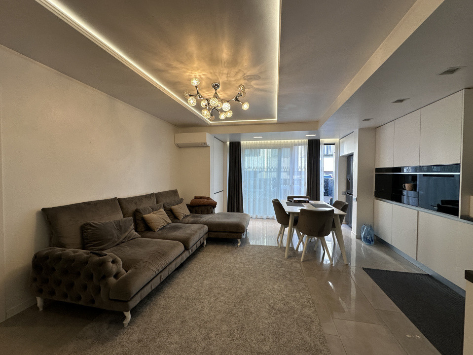 Apartament 4 camere, 100 mp gradina, zona Sub Cetate 