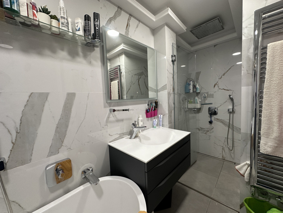 Apartament 4 camere, 100 mp gradina, zona Sub Cetate 
