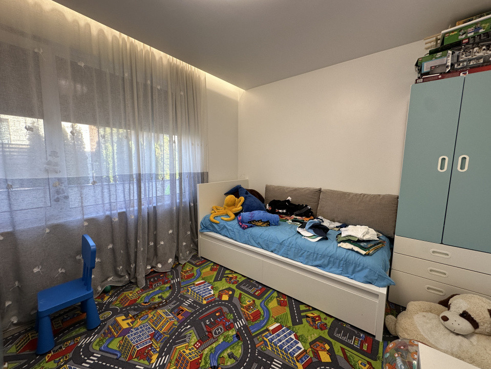 Apartament 4 camere, 100 mp gradina, zona Sub Cetate 