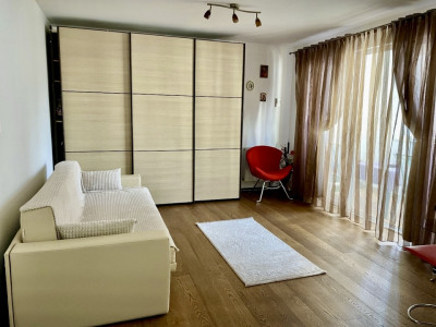 Apartament modern de închiriat, terasă, zona Eroilor 