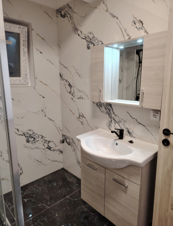 Apartament FINISAT NOU 2 camere decomandate, zona Urusagului 