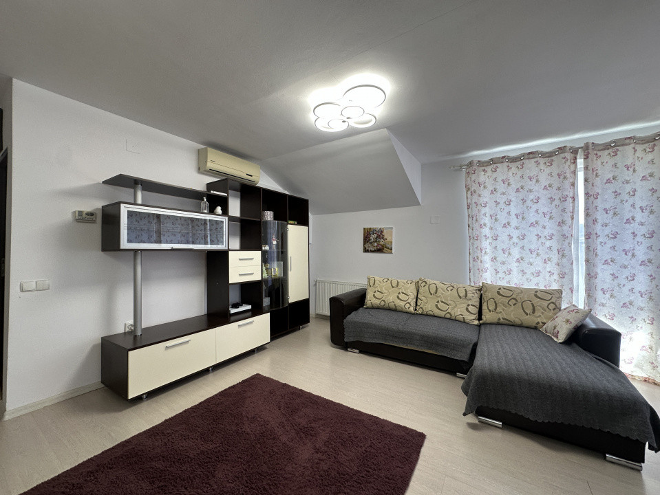 Apartament cu 2 camere l zona Florilor 