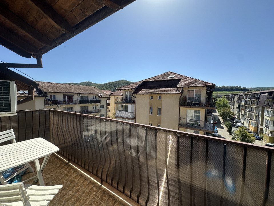 Apartament cu 2 camere l zona Florilor 