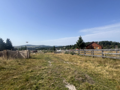 Teren de 1700 mp în Mărișel , zonă panoramică 