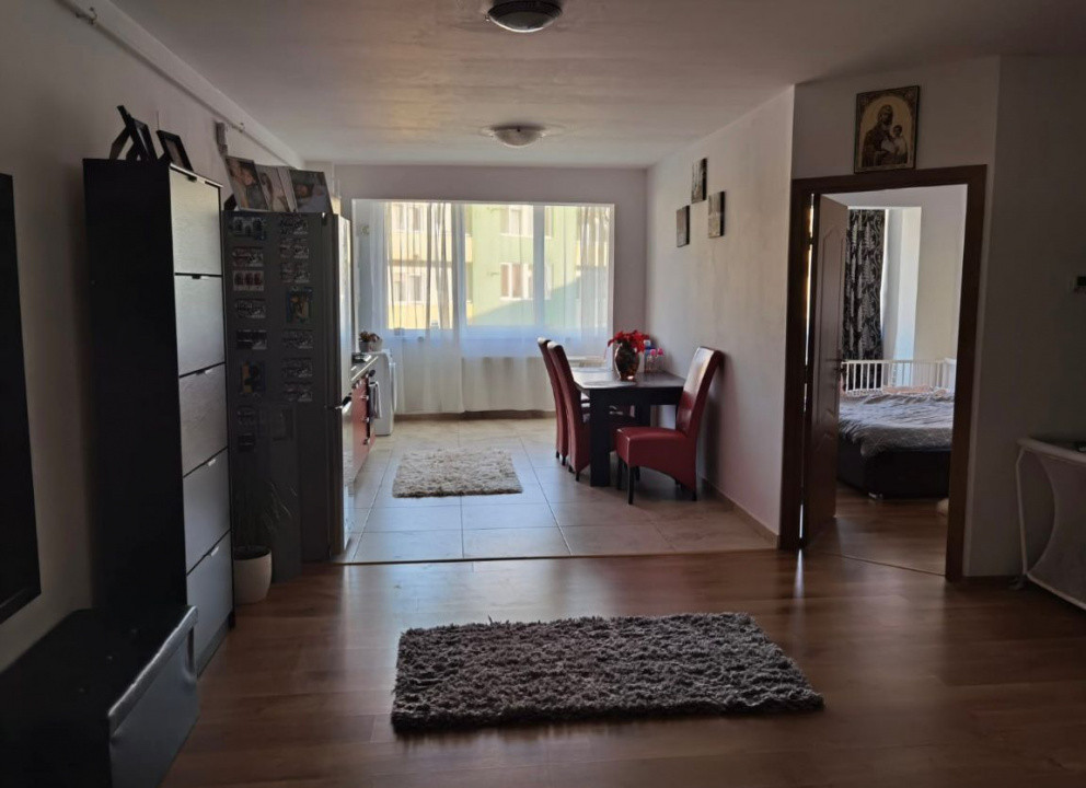 Apartament cu 2 camere zona Florilor