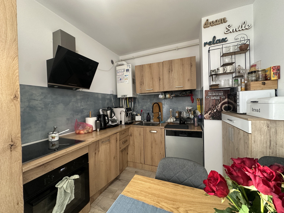 Apartament cu 3 camere si 2 bai - Zona Sub Cetate 