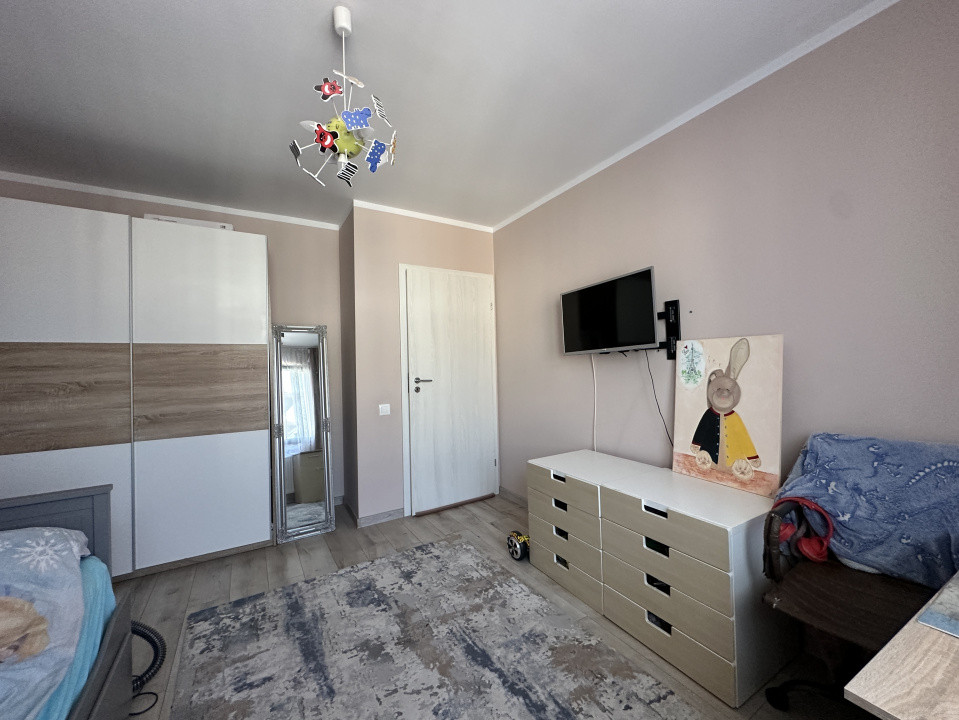 Apartament cu 3 camere si 2 bai - Zona Sub Cetate 