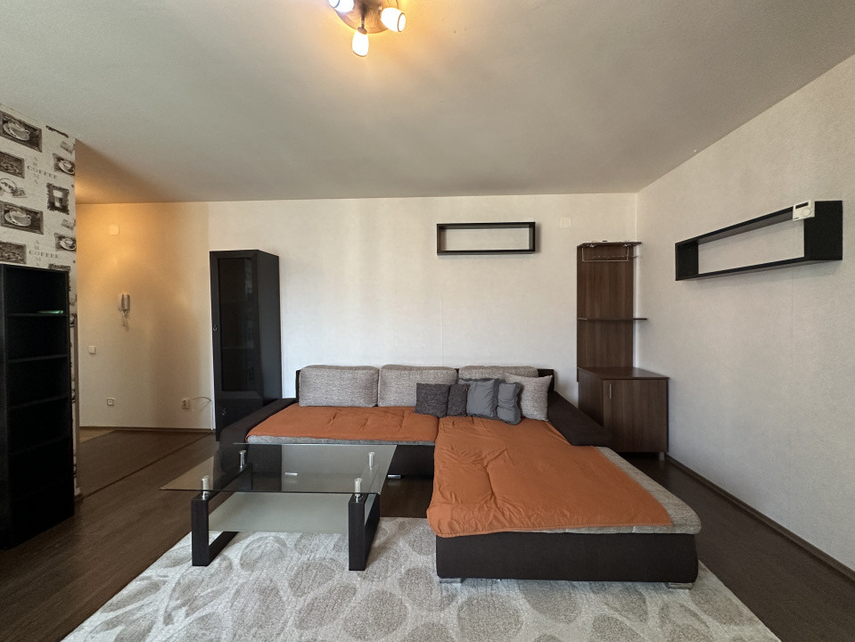 Apartament spatios 3 camere,  zona Tineretului