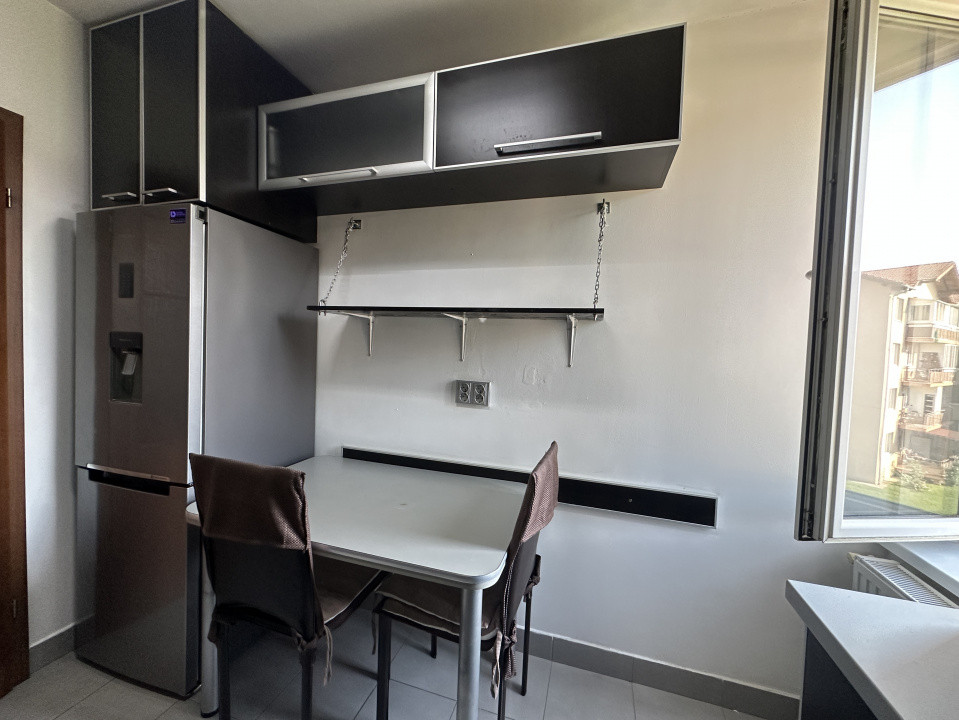 Apartament spatios 3 camere,  zona Tineretului