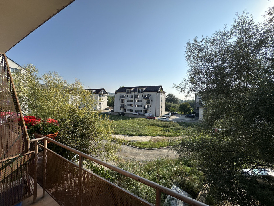 Apartament spatios 3 camere,  zona Tineretului