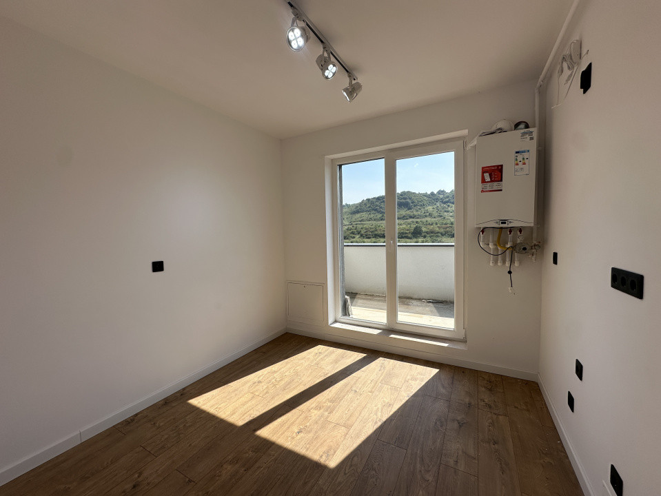 Apartament spatios FINISAT NOU, terasa 30 mp - Zona Urusagului 