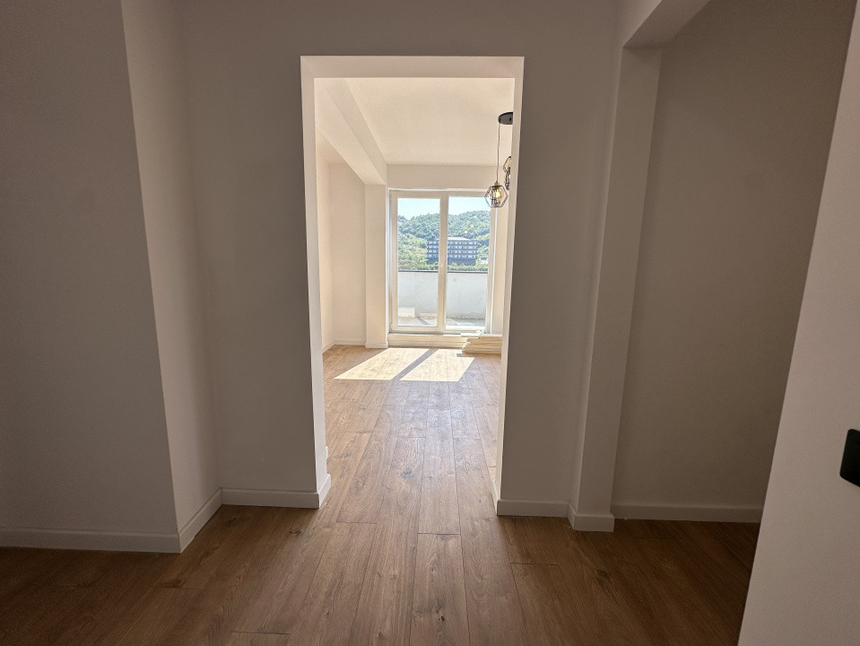 Apartament spatios FINISAT NOU, terasa 30 mp - Zona Urusagului 