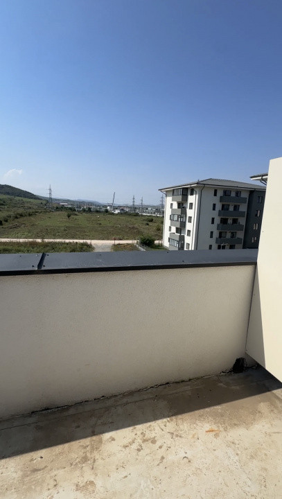 Apartament spațios 2 camere FINISAT NOU, terasa de 30 mp  Zona Urusagului