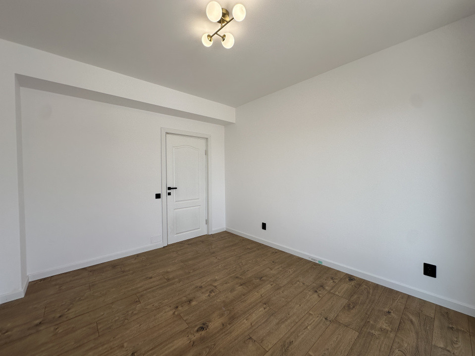 Apartament spațios 2 camere, FINISAT NOU, terasa 30mp, zona Urusagului