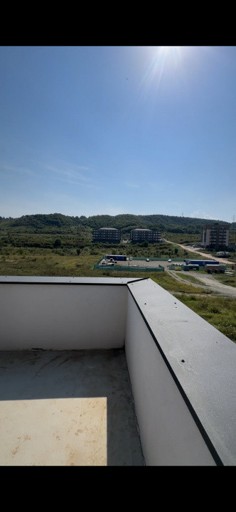 Apartament spațios 2 camere, FINISAT NOU, terasa 30mp, zona Urusagului