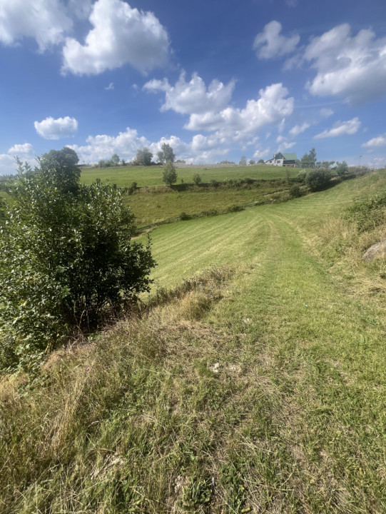 Teren 6200 mp, Mărisel, zona frumoasă/ drumul principal 