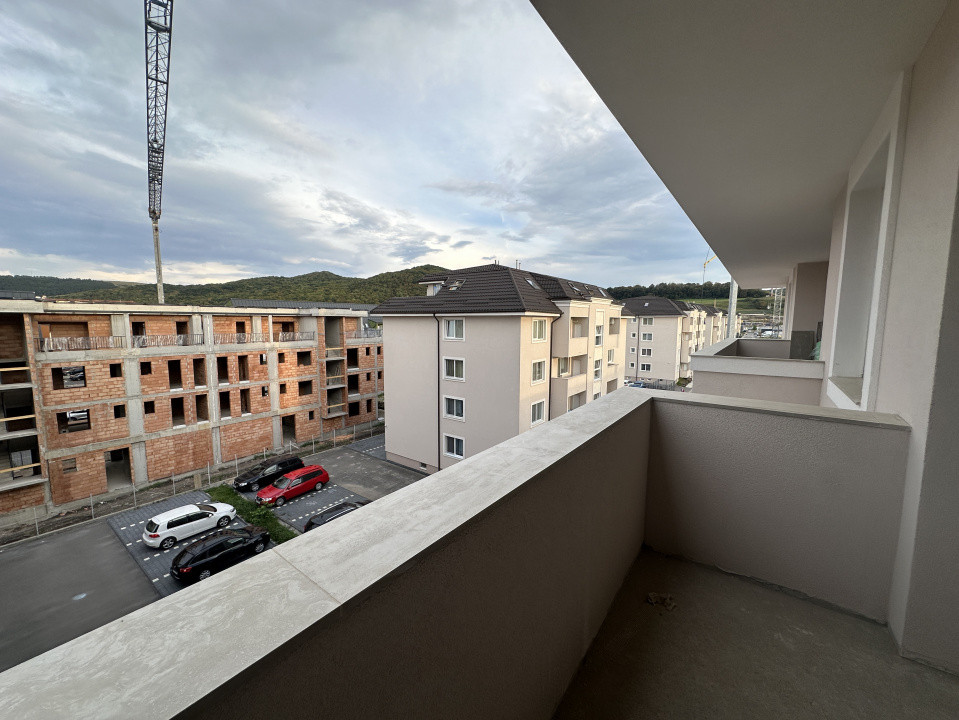 Apartament spațios semifinisat | bloc nou | zona Cetatii