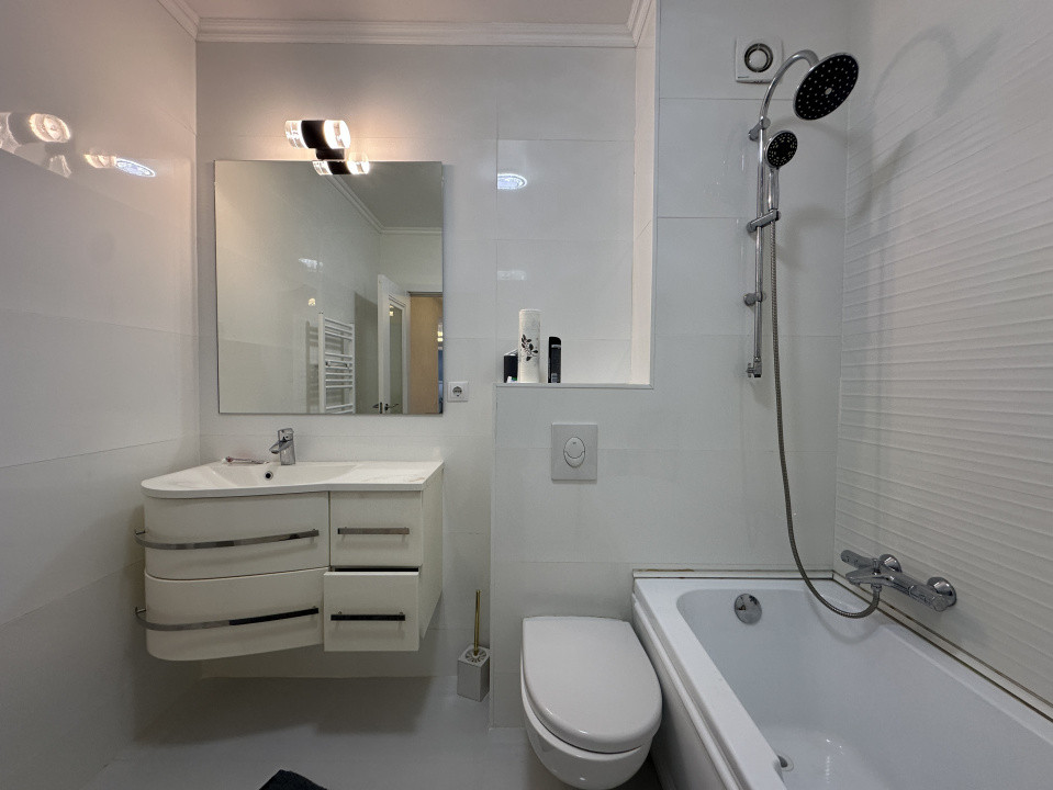 Apartament spatios cu 3 camere l finisaje de lux | bloc nou | Eroilor