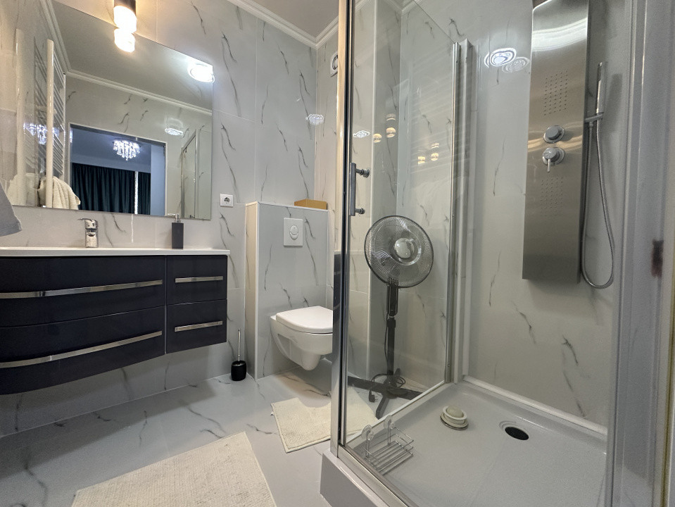 Apartament spatios cu 3 camere l finisaje de lux | bloc nou | Eroilor