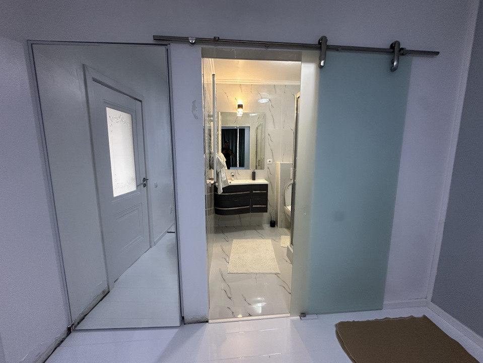Apartament spatios cu 3 camere l finisaje de lux | bloc nou | Eroilor