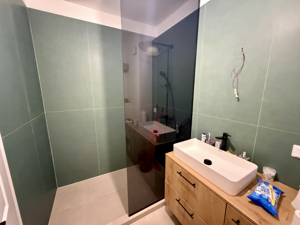 Apartament spațios FINISAT NOU, terasă, ansamblu nou, zona Eroilor 