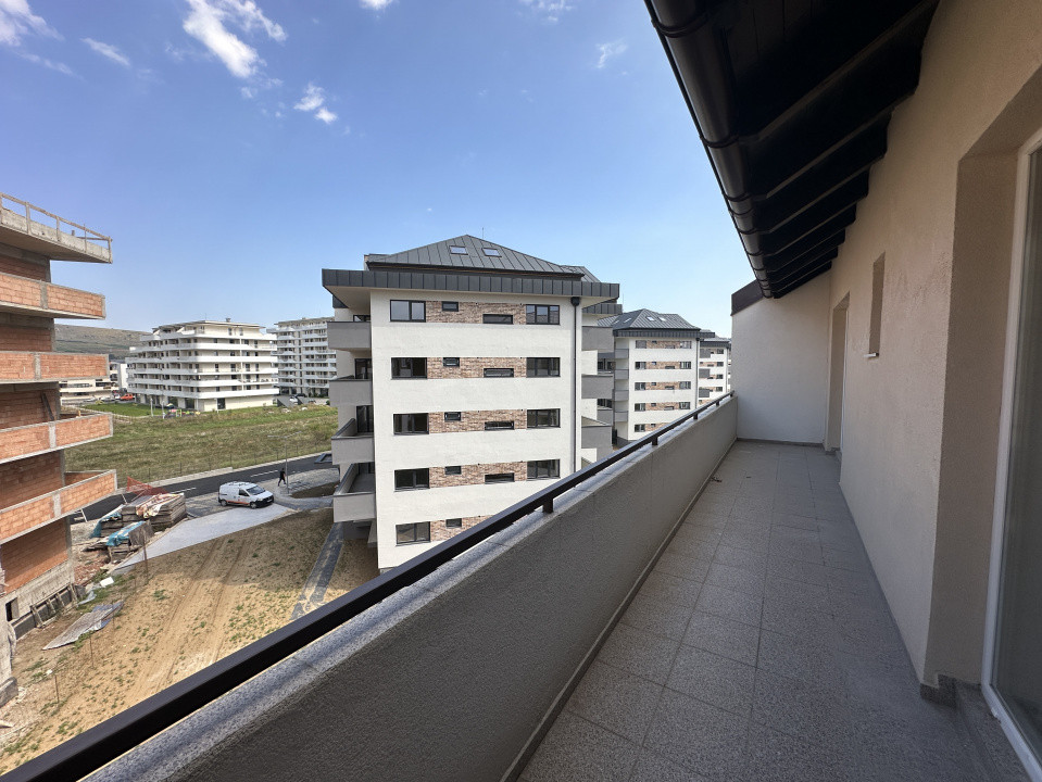 Apartament cu 4 camere pe 2 nivele plus terasa l SEMIFINISAT l Bloc Nou 
