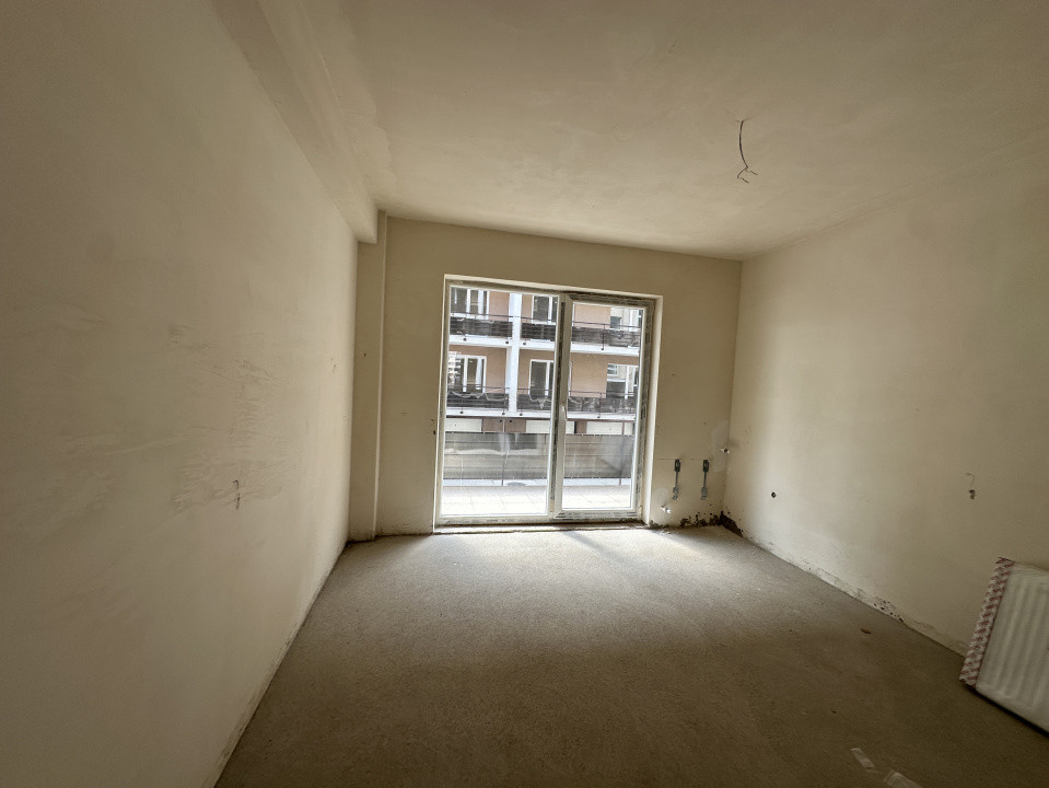Apartamnet spatios cu 3 camere si terasa l SEMIFINISAT l bloc nou 
