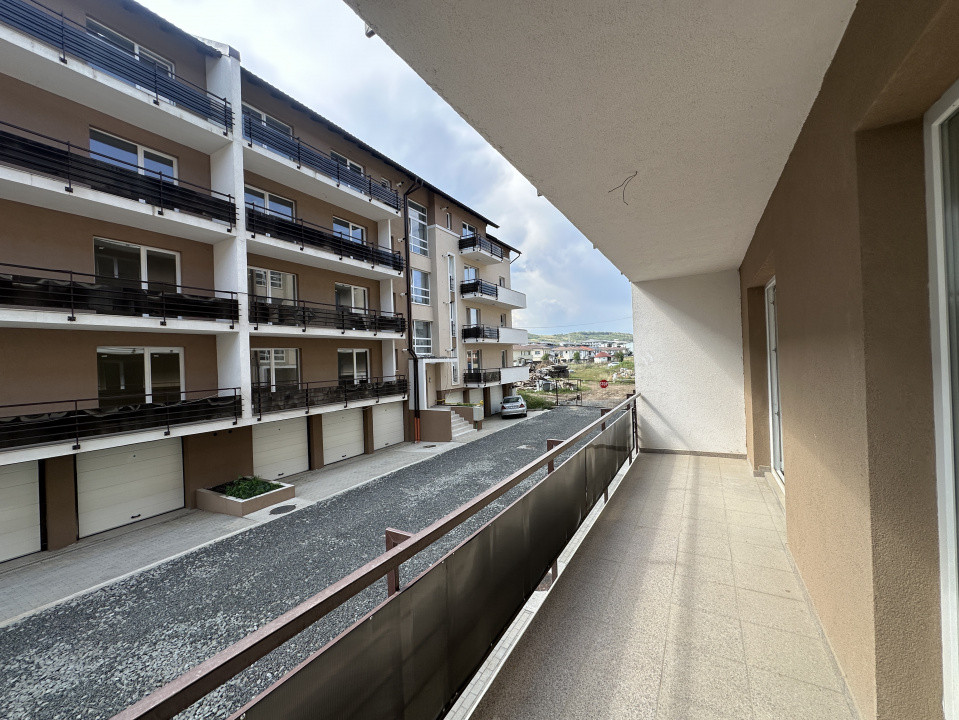Apartamnet spatios cu 3 camere si terasa l SEMIFINISAT l bloc nou 